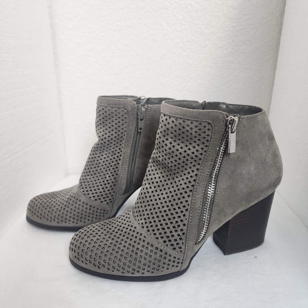 Bar Iii Penny Ankle Gray Perforated Block Heel Zip-Up Women's Boot Size 8